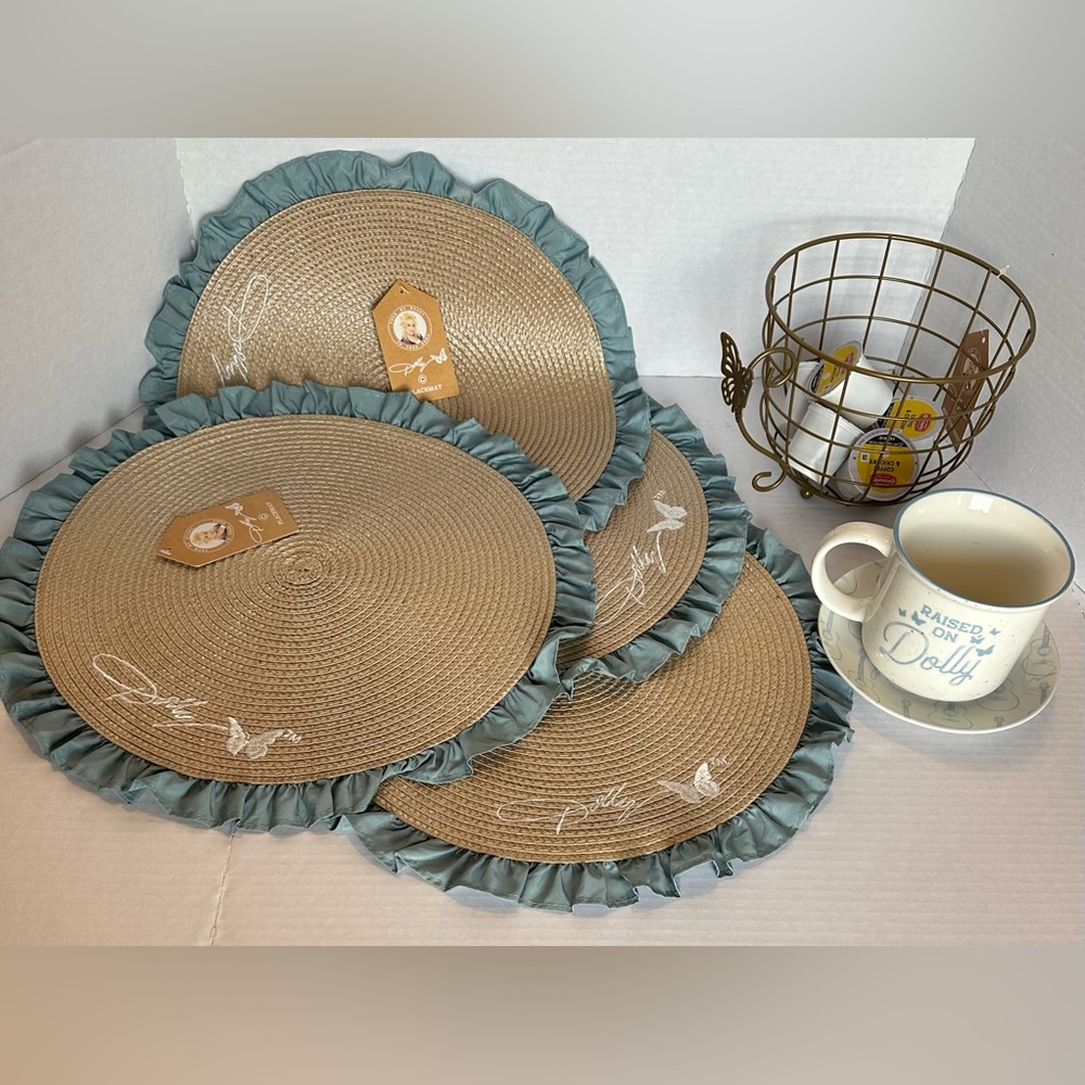 Coffee W/ Dolly Parton Mug & Saucer, 4 Placemats & Coffee Pod Holder GREAT GIFT! - Picture 7 of 11